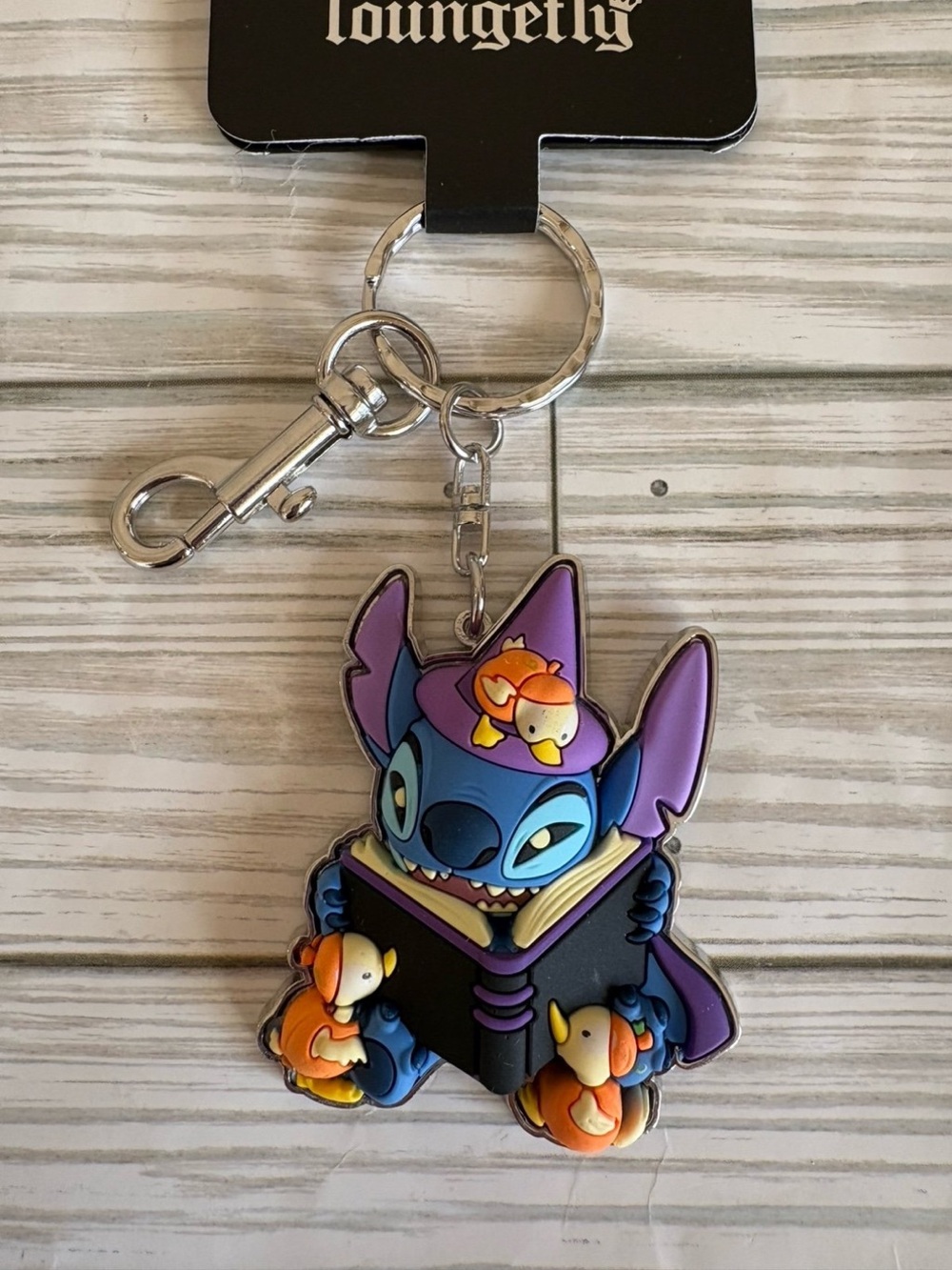 🎃Loungefly Disney Stitch Spooky Stories Keychain